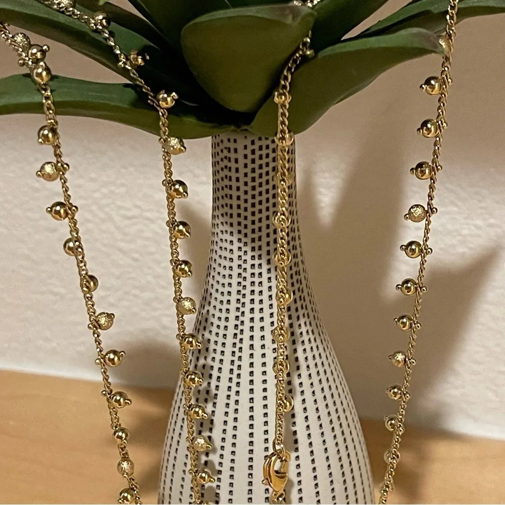 Beaded Necklaces 34” Gold Tone Slips Over Your Head - Picture 3 of 4